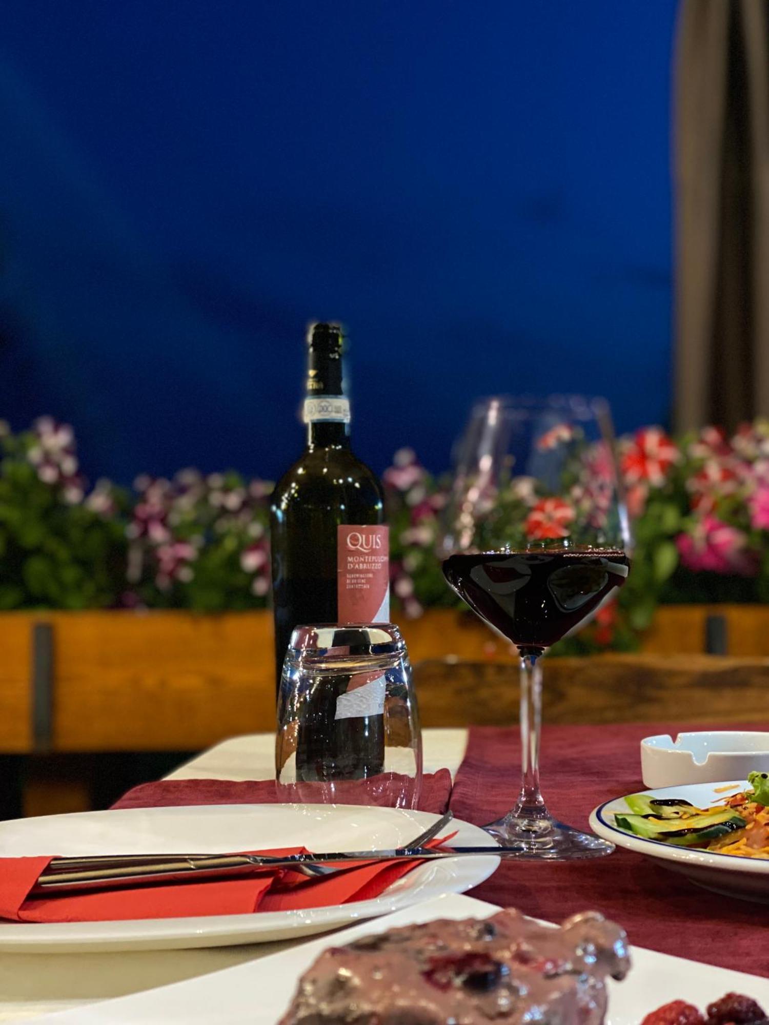 Hotel Restaurant Natyra E Qete Lezhe Exterior photo