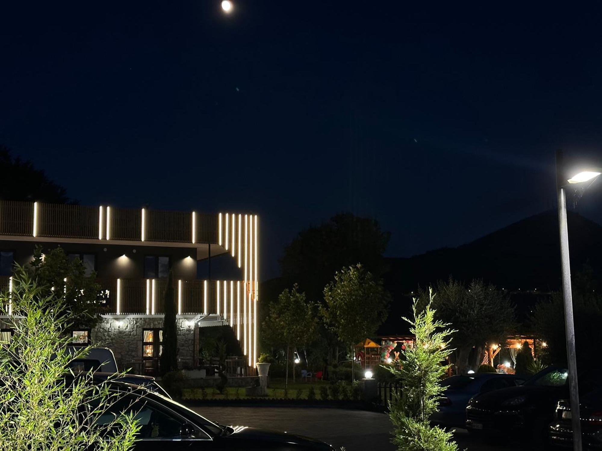 Hotel Restaurant Natyra E Qete Lezhe Exterior photo