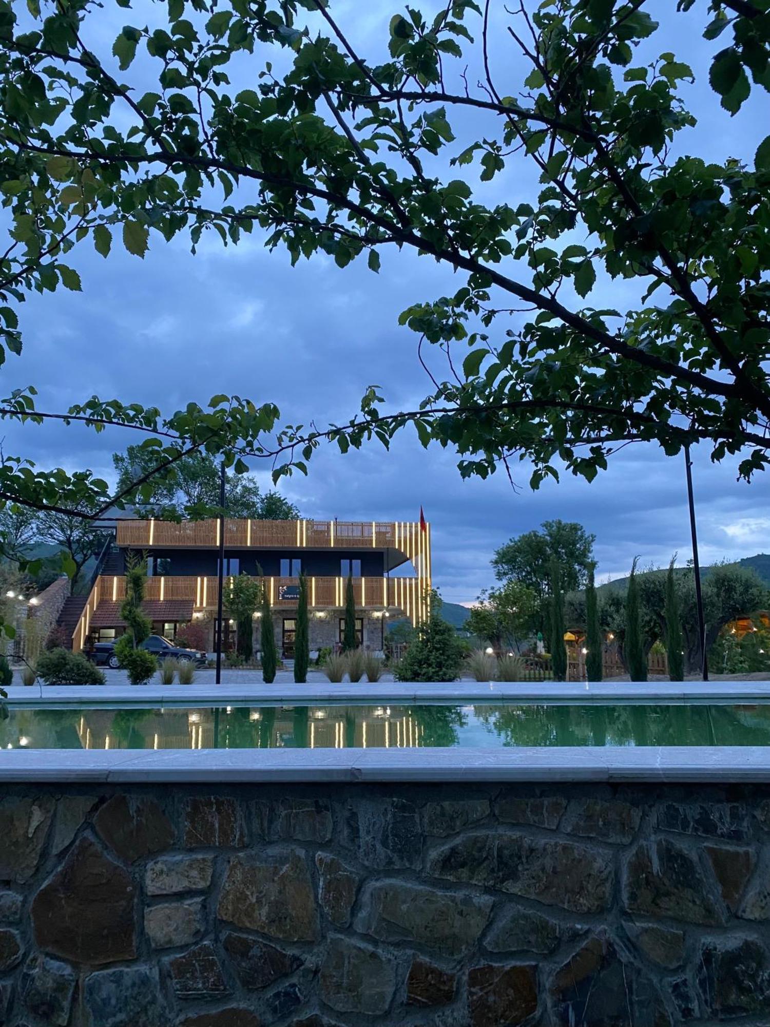 Hotel Restaurant Natyra E Qete Lezhe Exterior photo